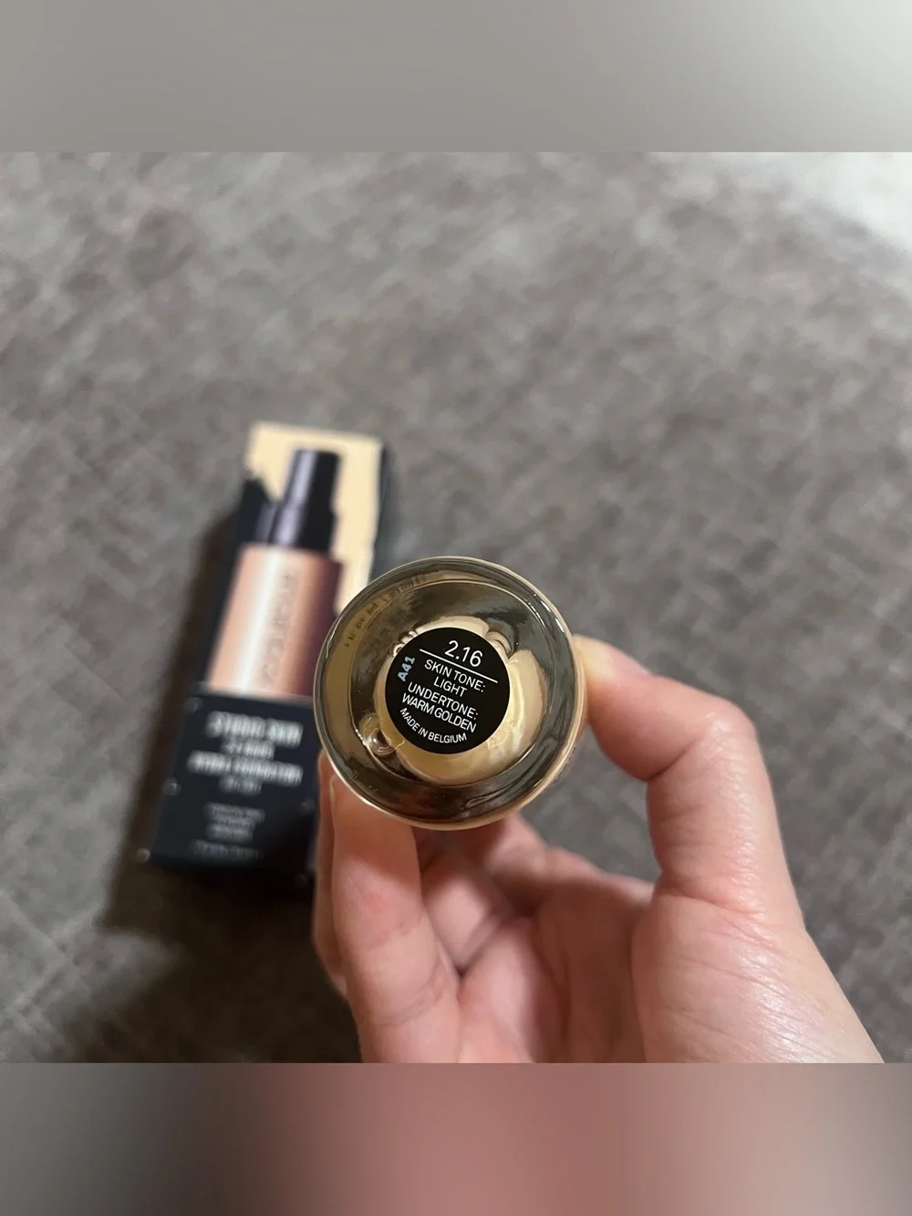 smashbox studio skin 24 hour hydra foundation 2.16 light warm golden